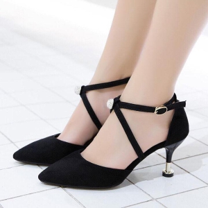 Giày cao gót nhọn 7p bít mũi nhung dây chéo gót đính hạt châu - BM47