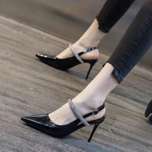 Giày cao gót 10p bít mũi hở gót da bóng phối xoàn BM64