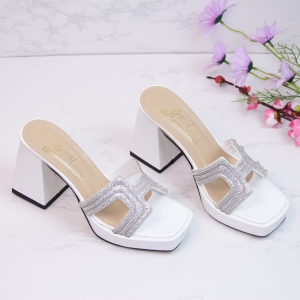 Guốc nữ cao gót đúp vuông 9p quai bản đính đá chữ H - Đ35