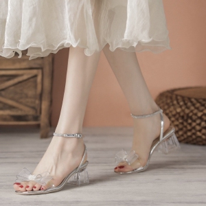 Giày sandal nữ cao gót vuông trong 5p da bóng bạc quai kết khóa đá phale - SD104 video ảnh thật
